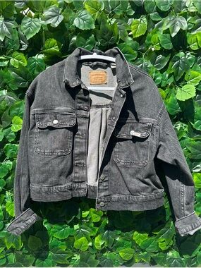 Levi's Black Washed Crop Jean Jacket